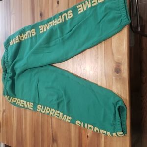 Supreme baggy sweatpants